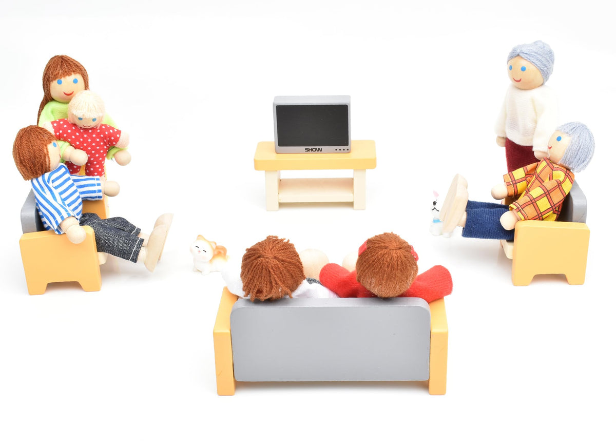 Wooden Dollhouse Dolls Family Set of 7 Miniature Figures and 2 Pets Z916