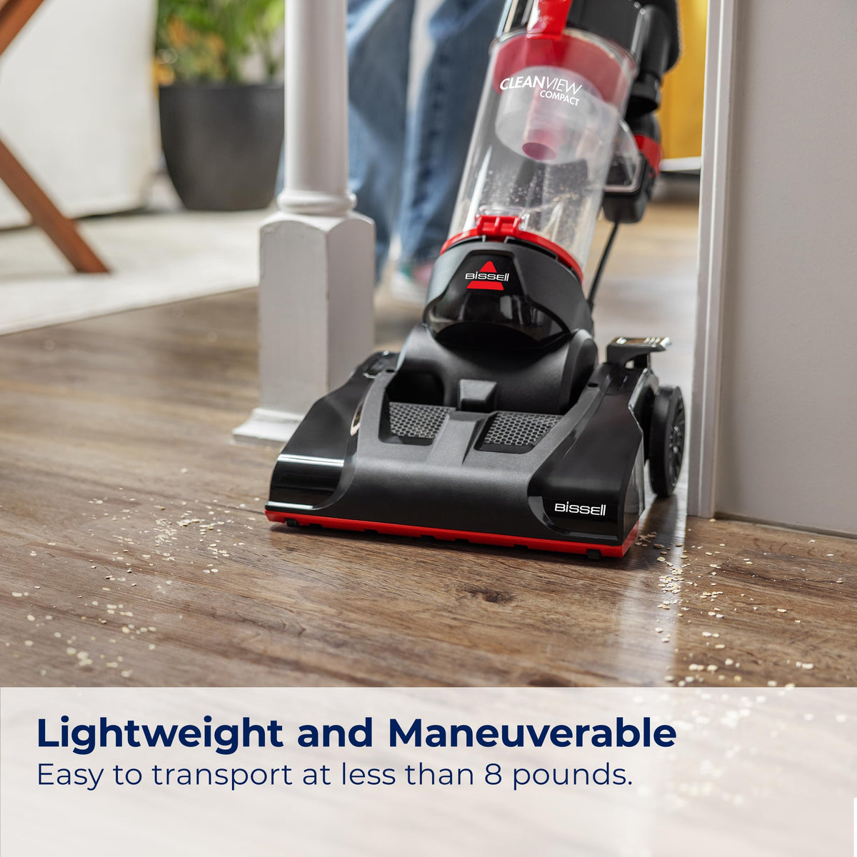Compact Vacuum with Extension Wand Y18527